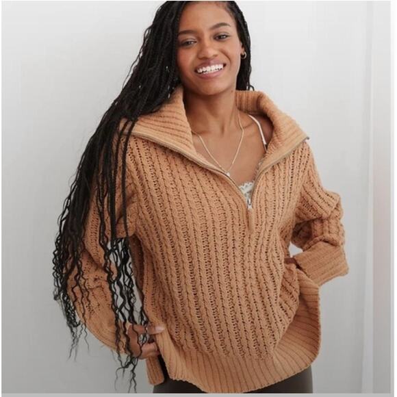 aerie Sweaters - Aerie Oversized Cable Knit Quarter Zip Sweater Women’s Small